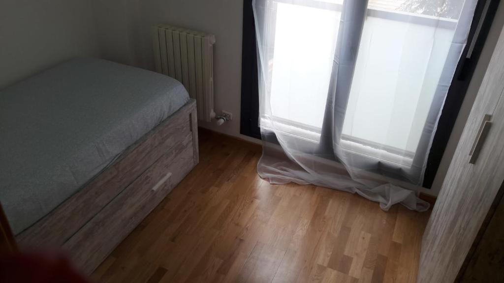 New, Cozy Apartment Plaza Del Pilar-Fuenclara Zaragoza Room photo